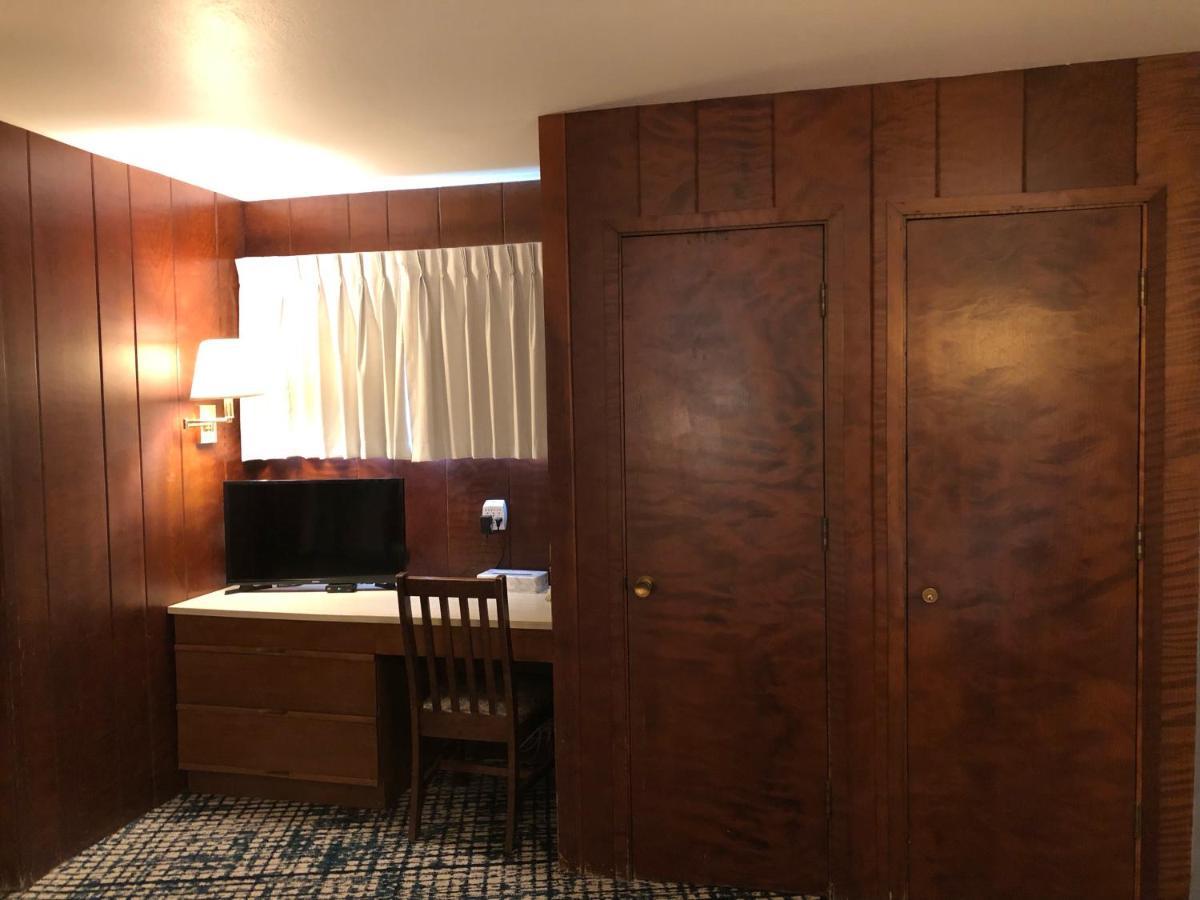 Curly Redwood Lodge Crescent City Exteriér fotografie